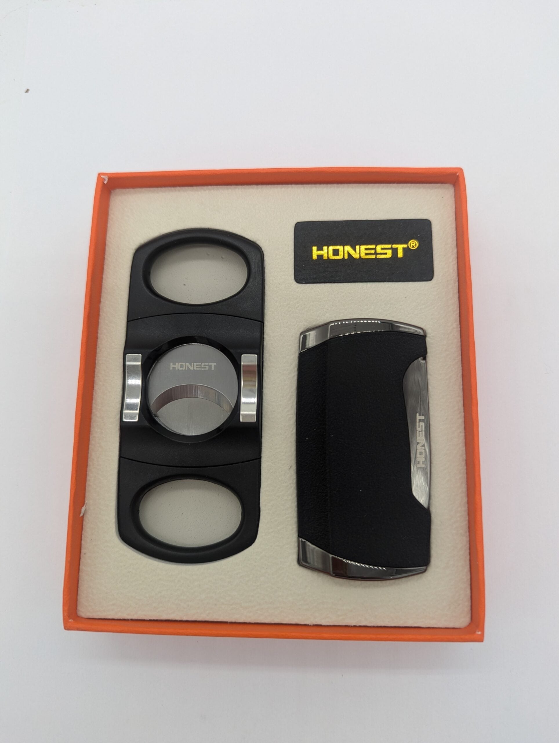 MT3018 Honest lighter and cigar cutter set